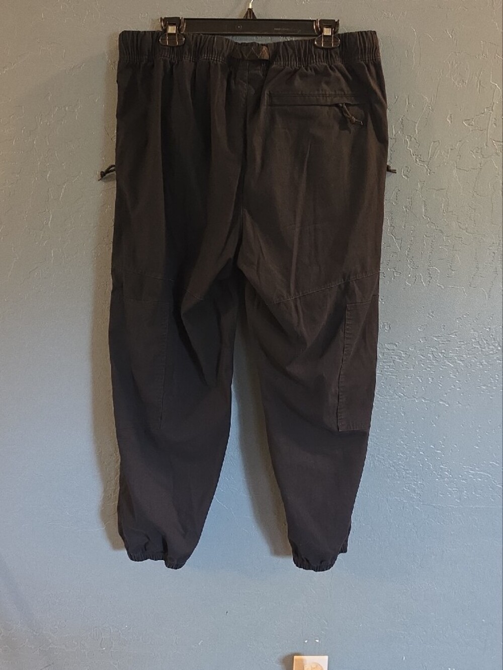 Nike ACG Men's Black Drawstring Joggers - Picture 5 of 8